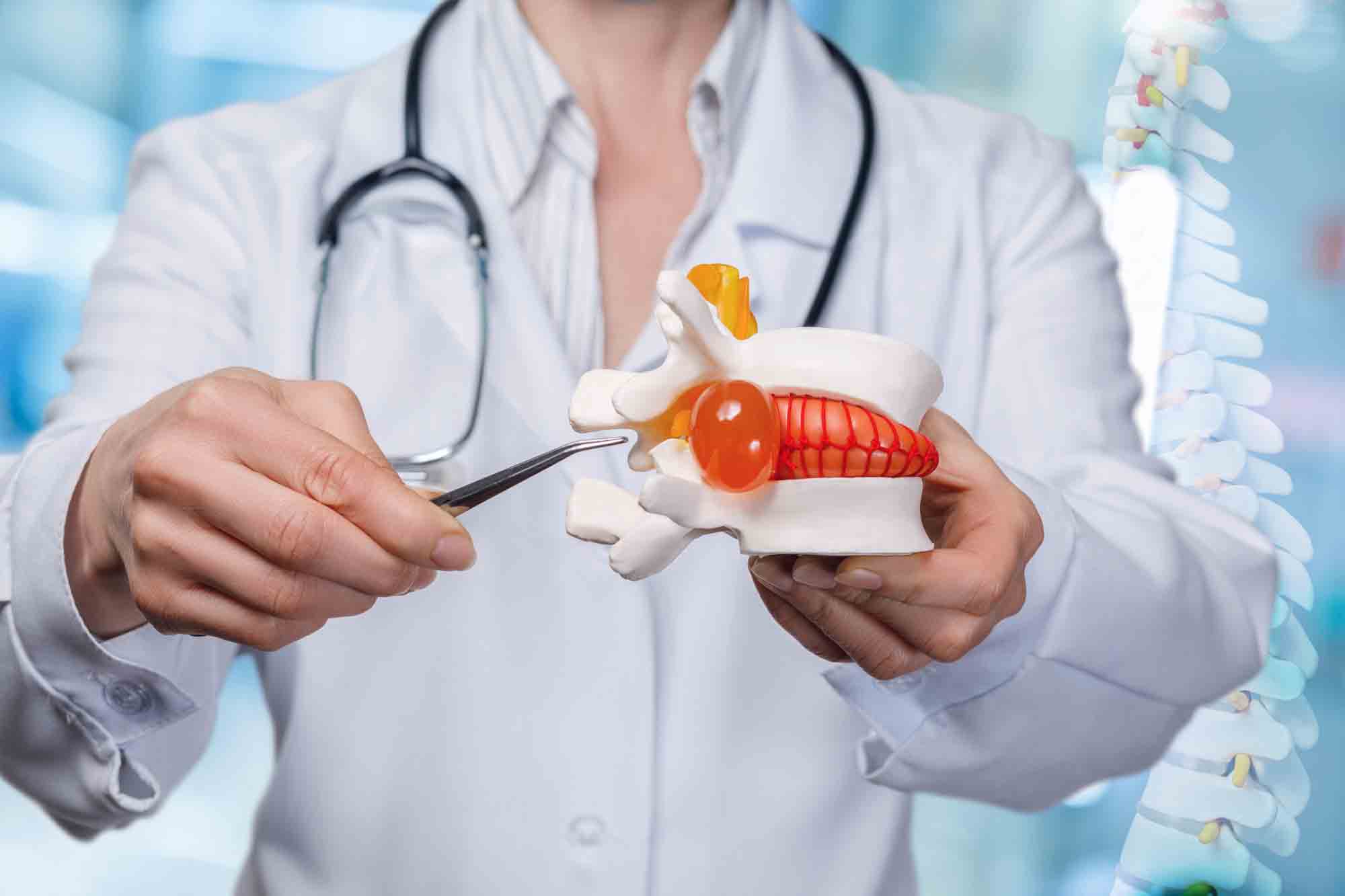 What Are The Symptoms Of Spinal Tumors?